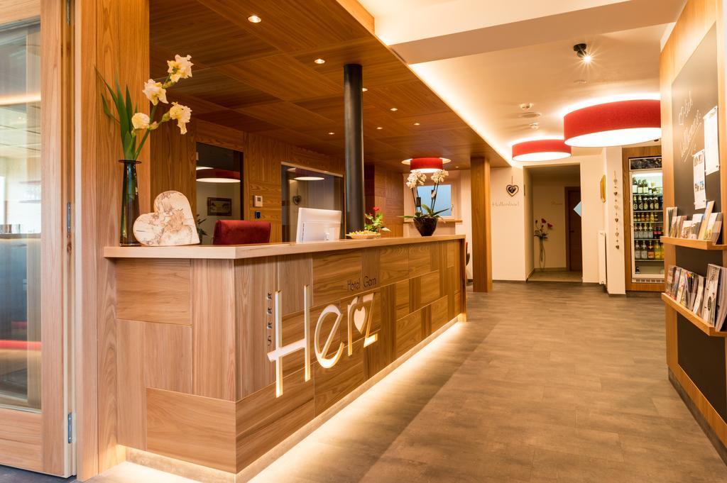 Hotel Garni Herz Тіроло Екстер'єр фото