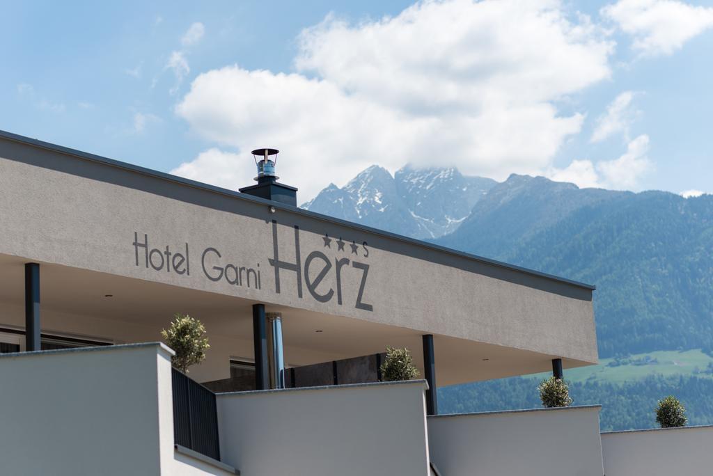 Hotel Garni Herz Тіроло Екстер'єр фото